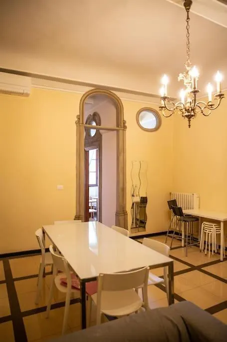 Nice Apartment Near The Basilica Of San Lorenzo 佛罗伦萨